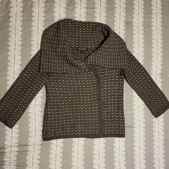 Banana Republic Sweaters - BR Italian yarn🔴3/$10 Sale!